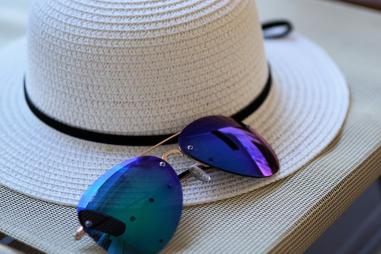 files/2024/08/17/sunglasses-2632259-1280.jpg